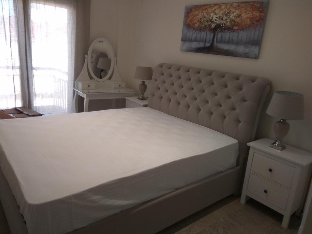 Nafpaktos Beach Luxury Suites 外观 照片