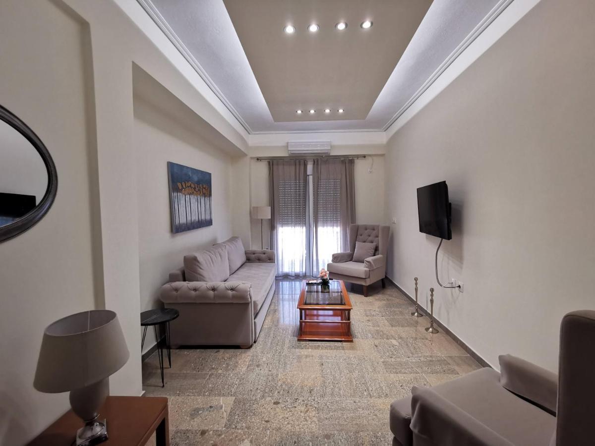 Nafpaktos Beach Luxury Suites 外观 照片