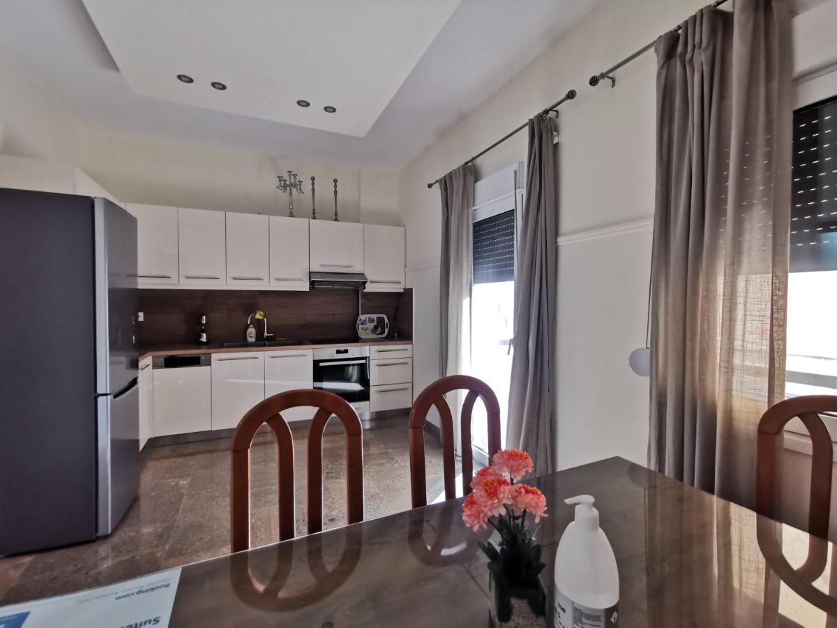 Nafpaktos Beach Luxury Suites 外观 照片