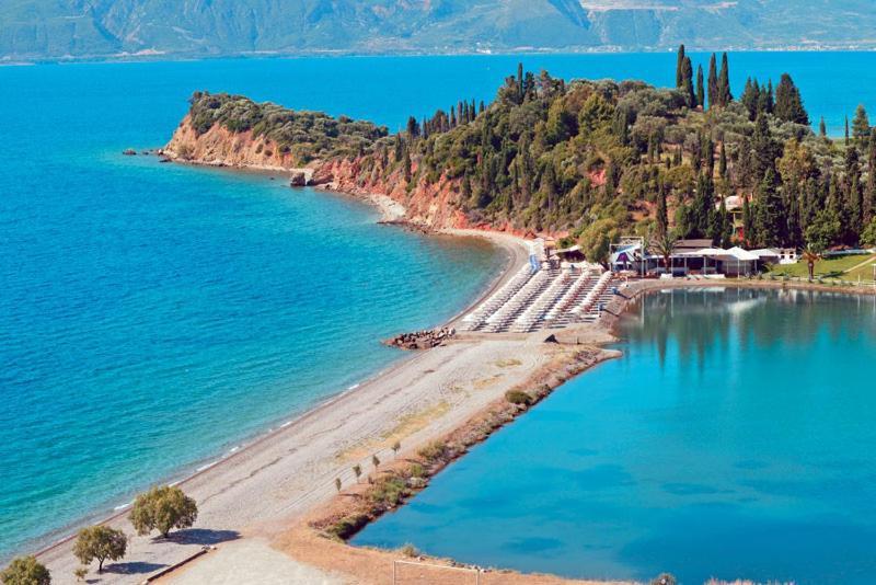 Nafpaktos Beach Luxury Suites 外观 照片