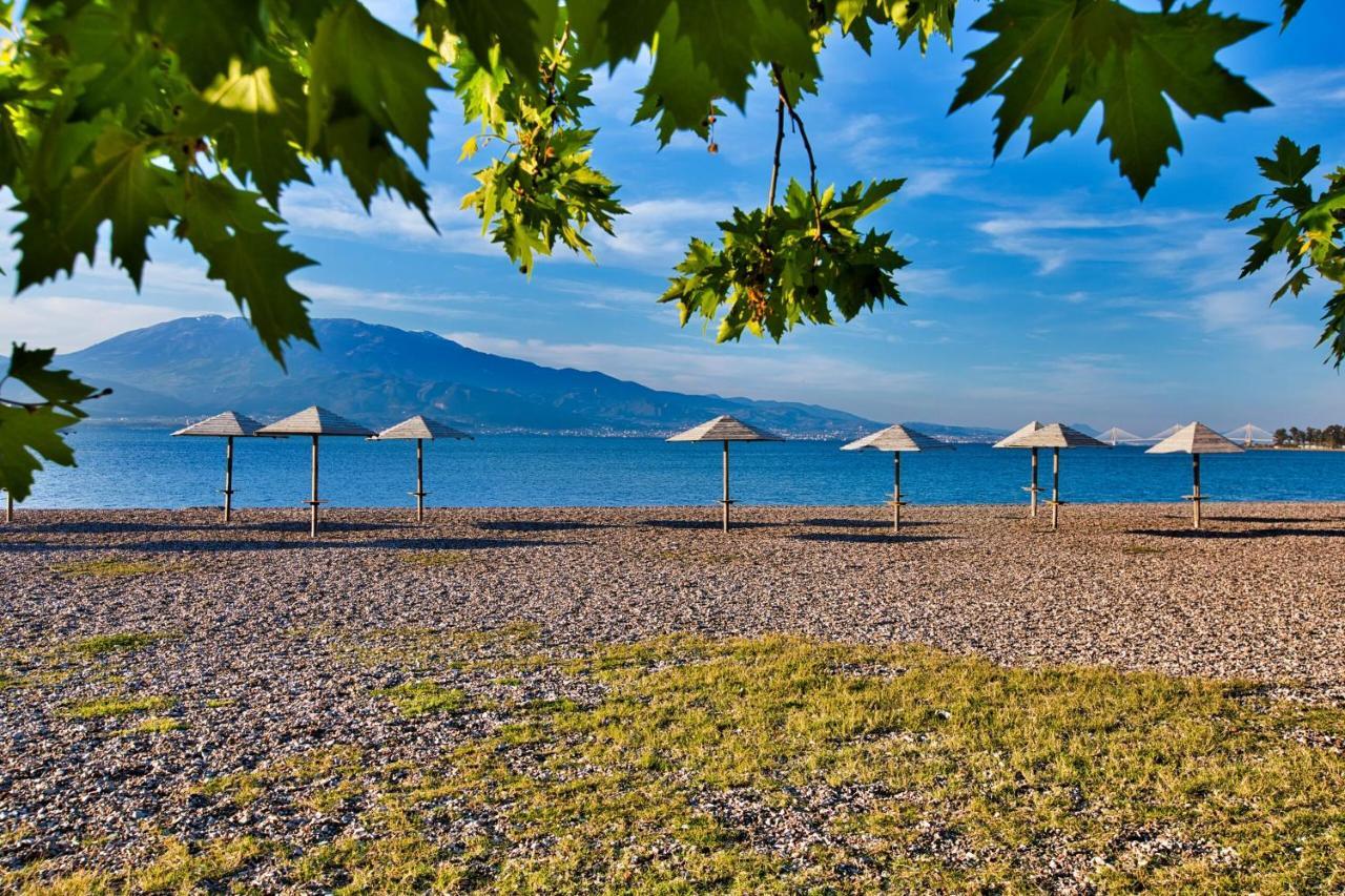 Nafpaktos Beach Luxury Suites 外观 照片