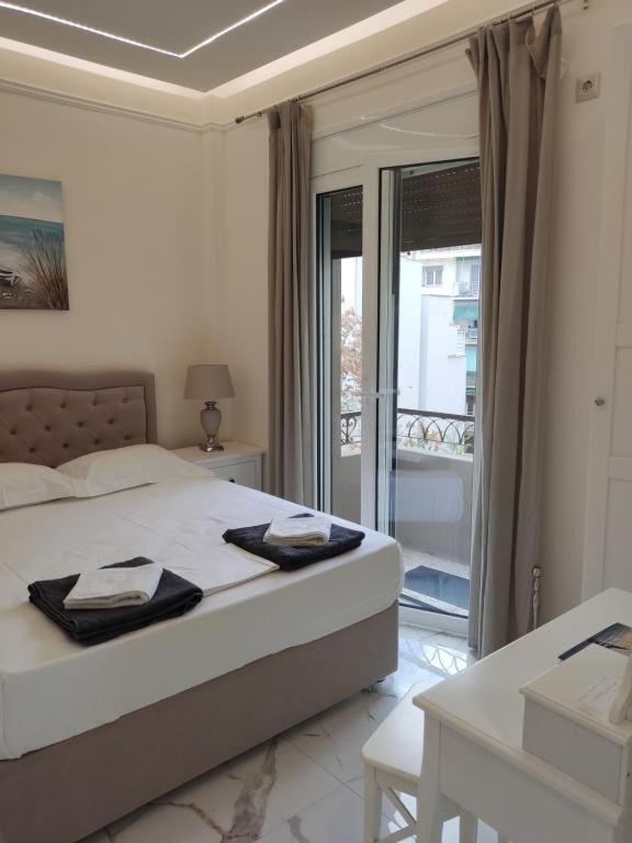 Nafpaktos Beach Luxury Suites 外观 照片