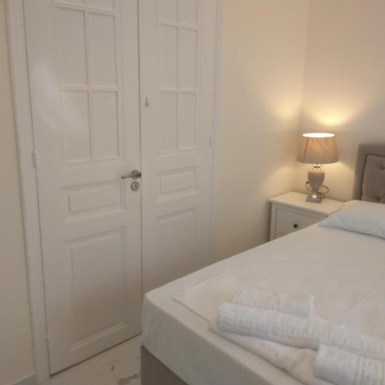 Nafpaktos Beach Luxury Suites 外观 照片
