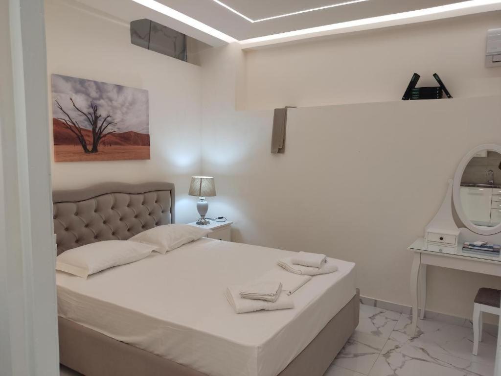 Nafpaktos Beach Luxury Suites 外观 照片